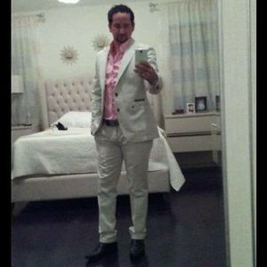 Meet your Posher, Isaac